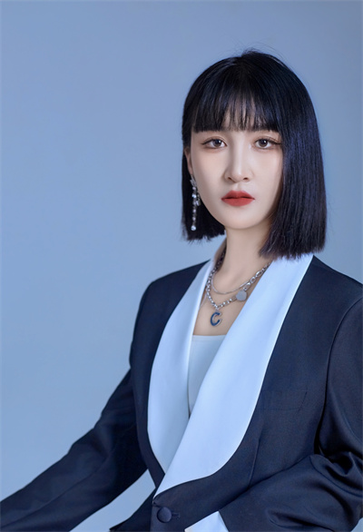 静静老师.jpg